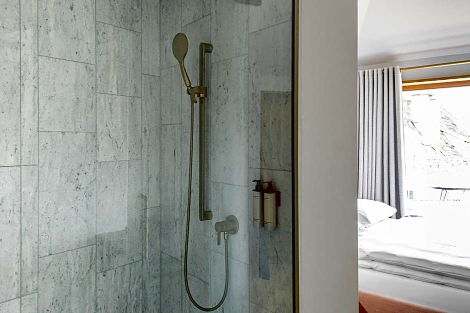 Kai 36 - Hotel zwischen Fels und Fluss