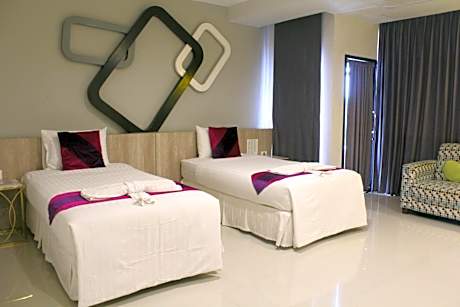 Deluxe Twin Room