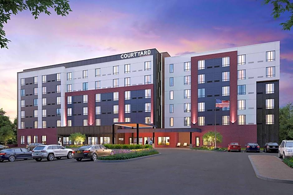 Courtyard by Marriott Indianapolis Fishers
