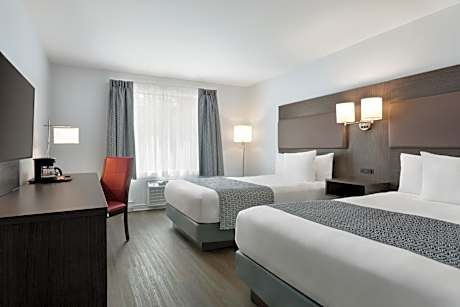 Double Room with Two Double Beds - Pet Friendly/Non-Smoking