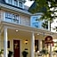 Almondy Inn Bed & Breakfast