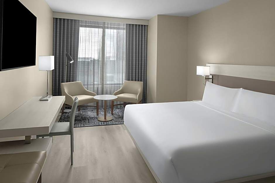 AC Hotel by Marriott St. Louis Clayton