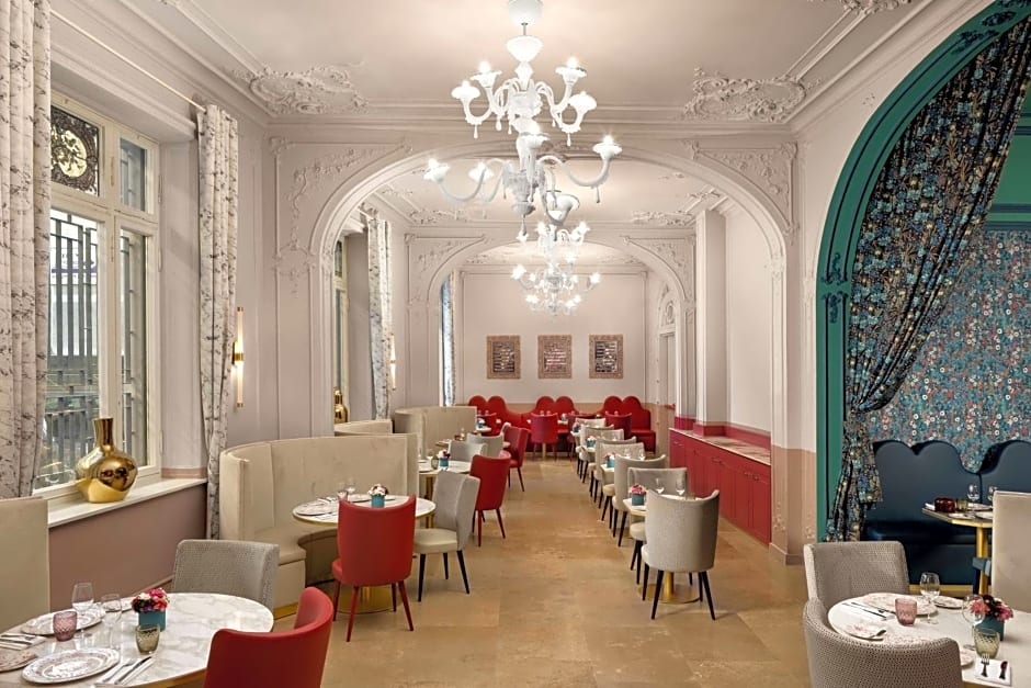 Anglo American Hotel Florence, Curio Collection by Hilton