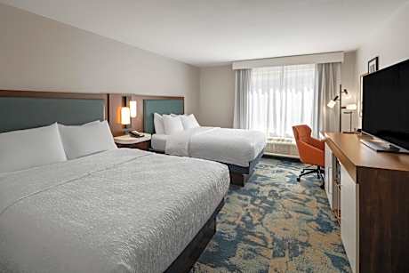 Room with Two Queen Beds - Non-Smoking