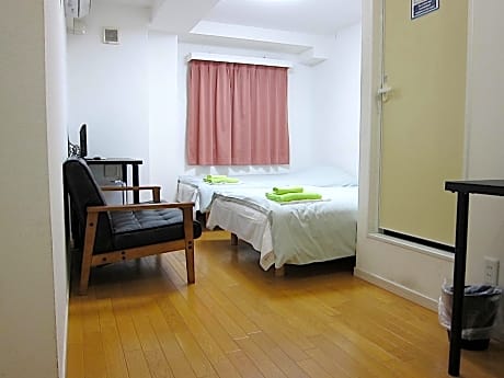 Twin Room - Non-Smoking