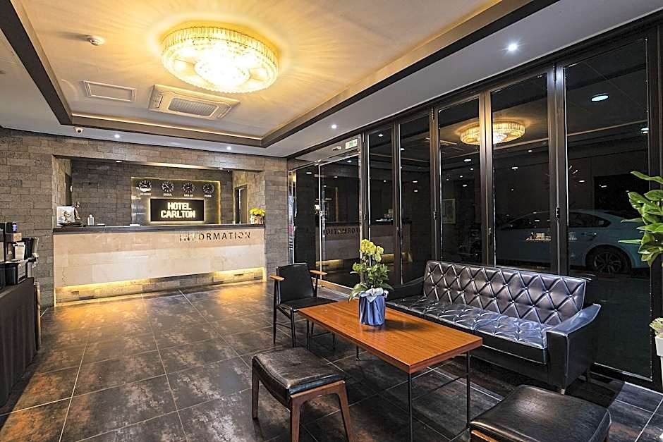 Hotel Carlton