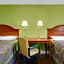 Super 8 by Wyndham Gainesville