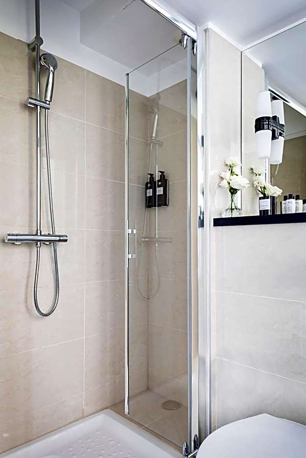 Holiday Inn Paris Palais de lElysee, an IHG Hotel By IHG