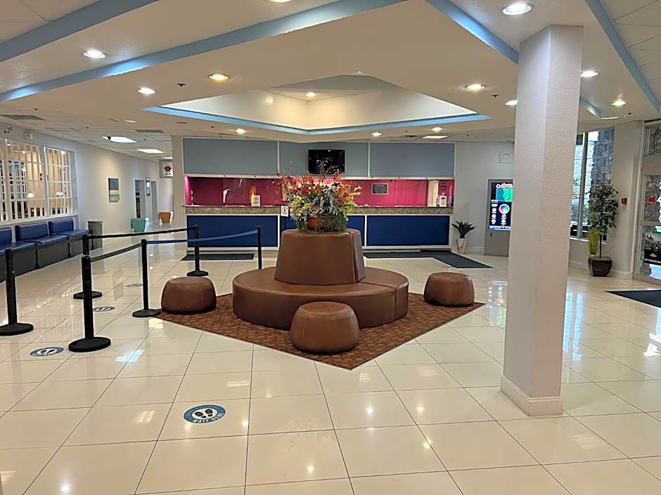 Seralago Hotel And Suites Main Gate East