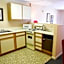 Vinehurst Inn & Suites