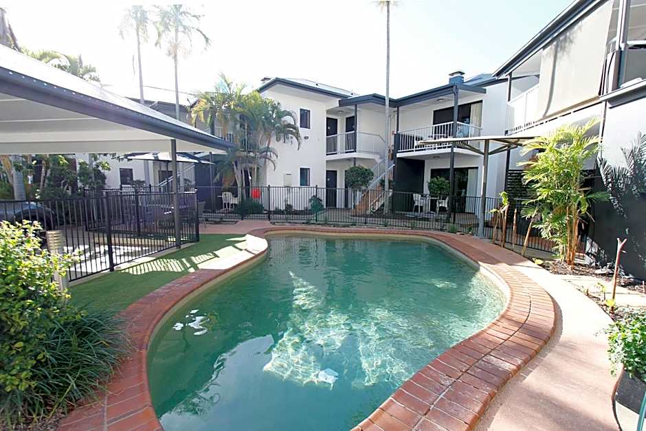 Coffee House Apartment Motel