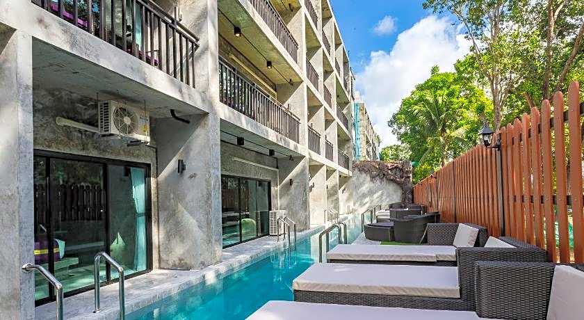 Maneetel Krabi Beachfront