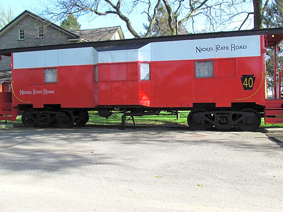 Red Caboose Motel & Restaurant