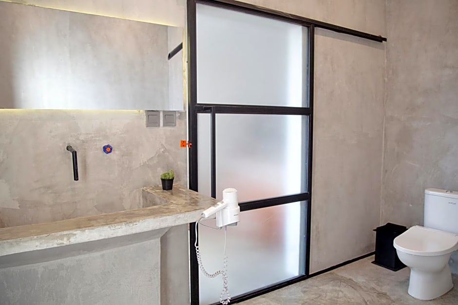 Flores Passport House