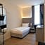 Diamonds Hotel