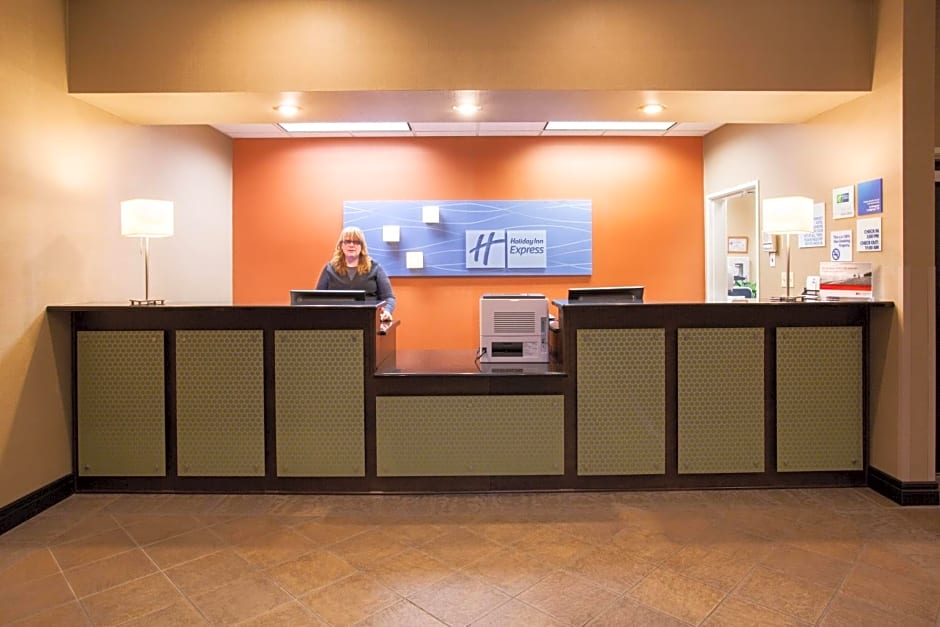 Holiday Inn Express Hotel & Suites Lexington By IHG