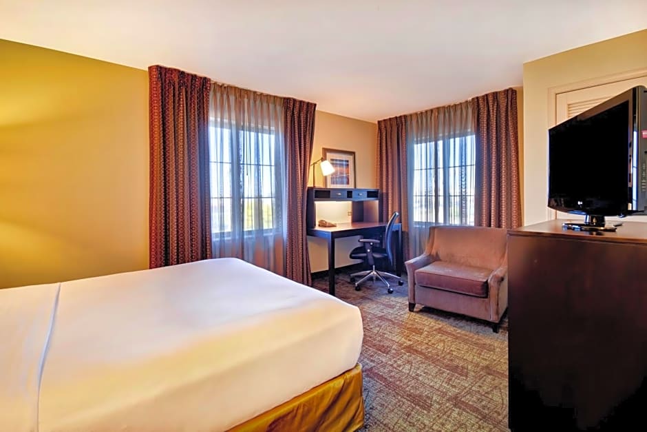 Staybridge Suites Madison - East