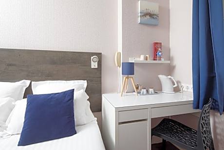 Standard Double Room with Sea View