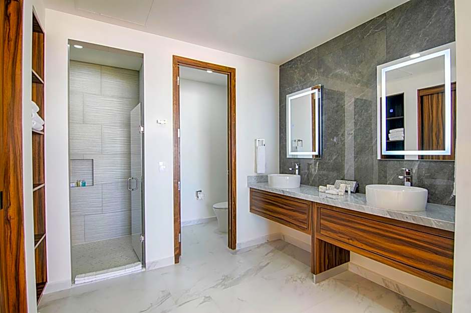 Casa Blanca Golf Villas