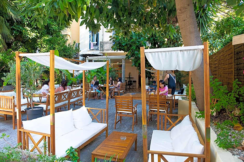 Auberge de Jeunesse HI Nice Les Camélias