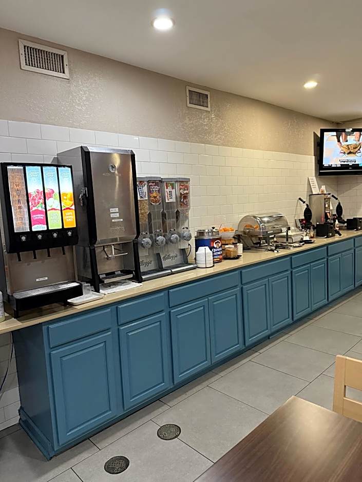 Country Inn & Suites by Radisson, Elgin, IL