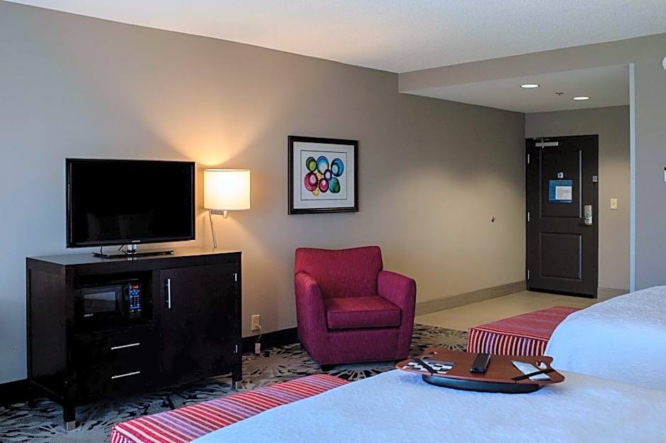 Hampton Inn By Hilton Oxford Conference Center