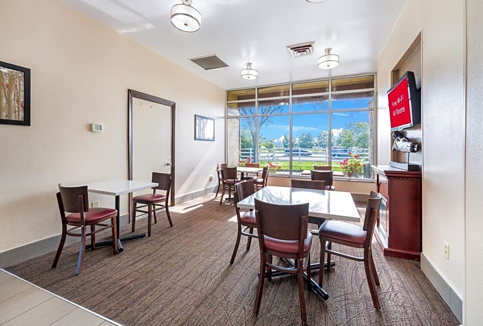 Red Roof Inn Columbus - Grove City