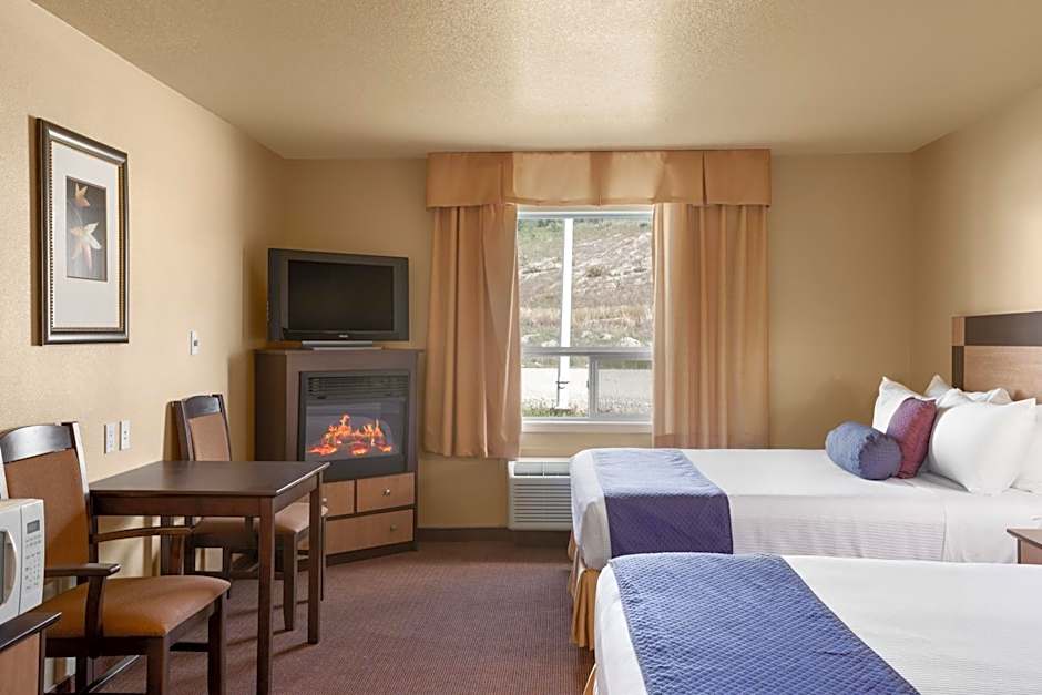Grande Cache Inn & Suites