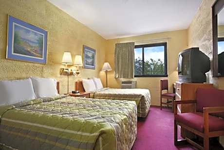 2 Full Beds | Non-Smoking