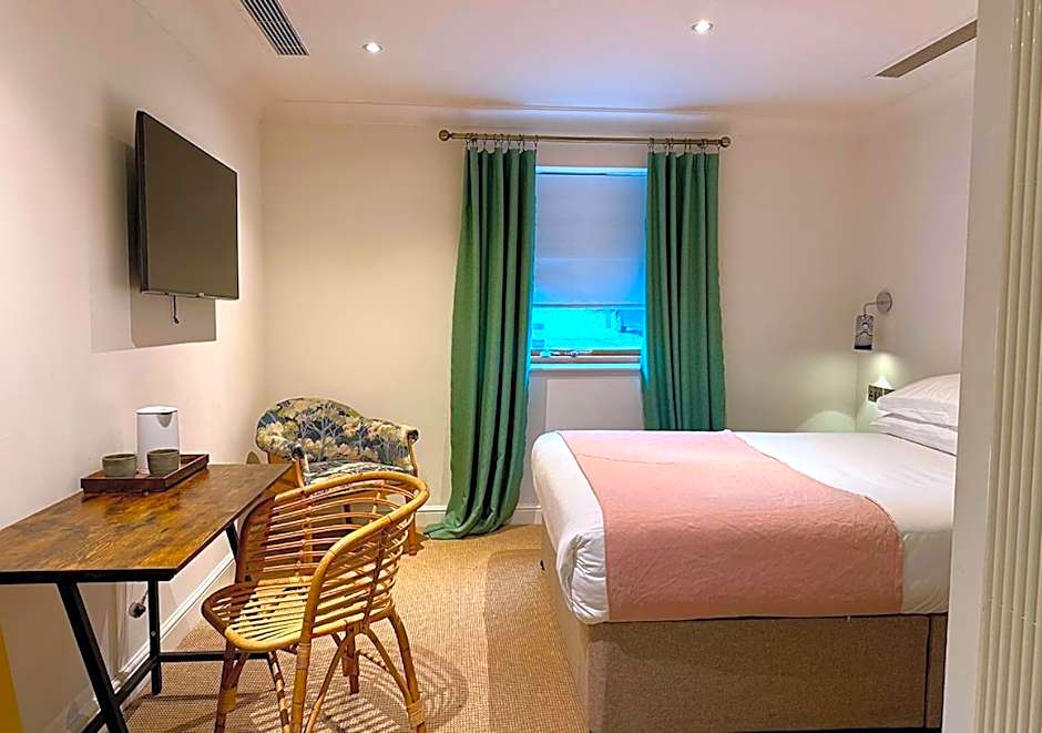 The Ridings at Theobalds Park