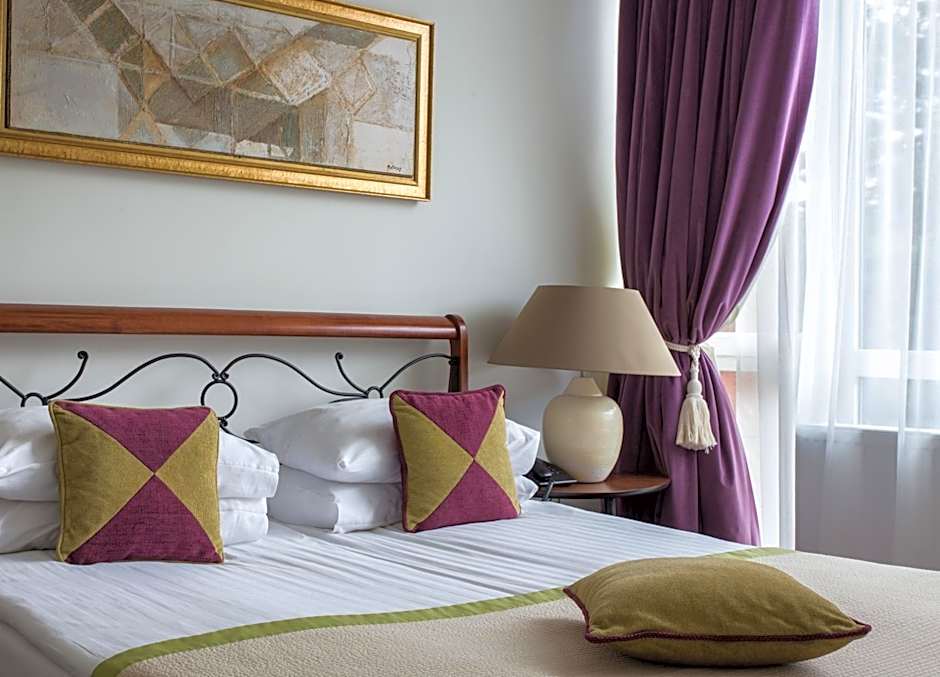 MEDEA Apartments by UPA