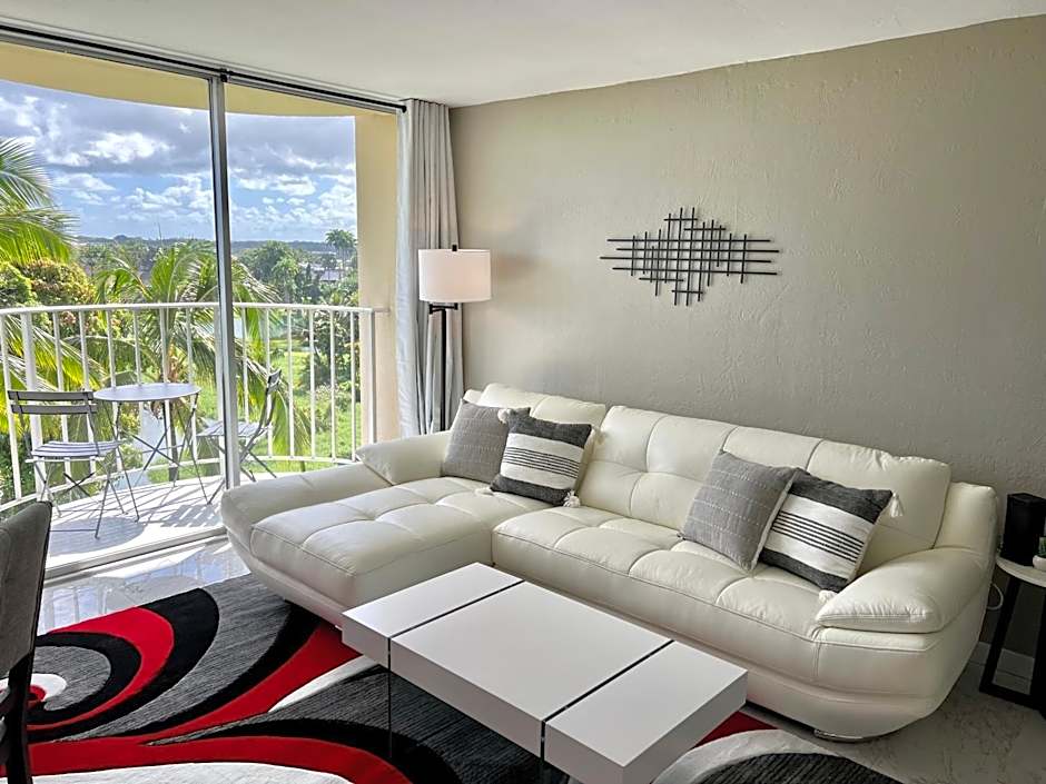 Stunning Views Best location in Hilo 2BR modern Condo