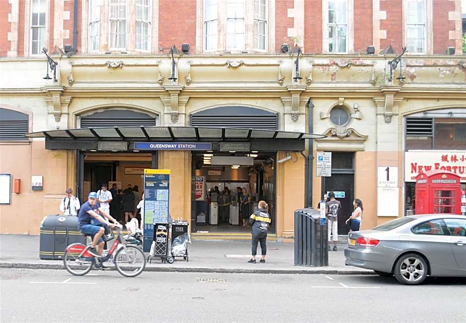 PEMBRIDGE PALACE HOTEL