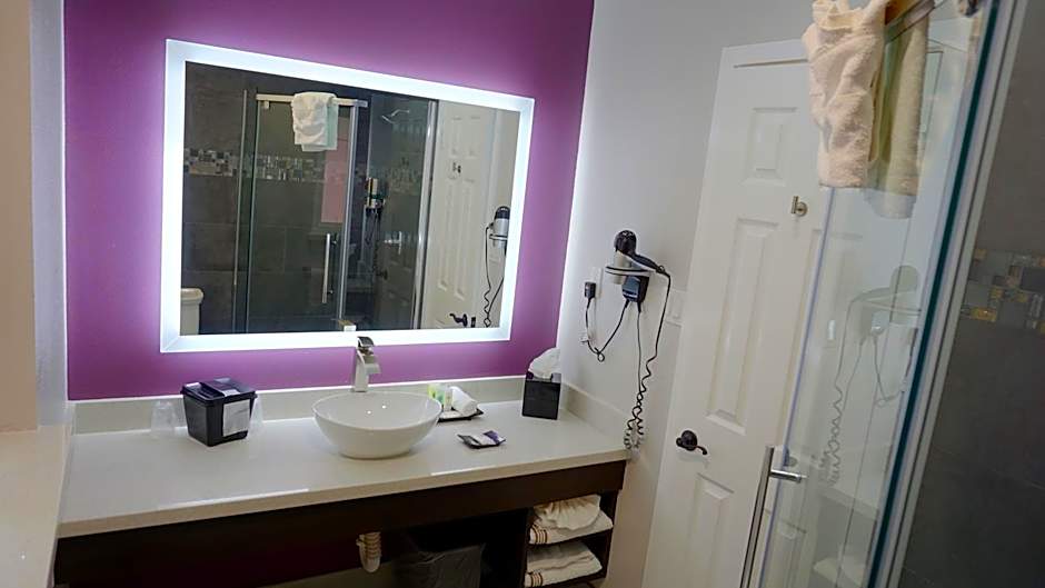 Muir Lodge Motel Martinez