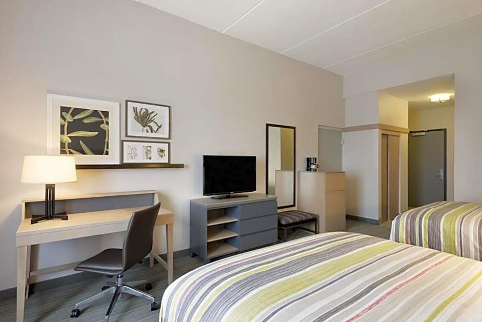 Country Inn & Suites by Radisson, Green Bay East, WI