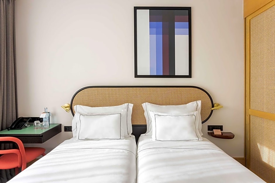 Arts Hotel Porto, Tapestry Collection by Hilton