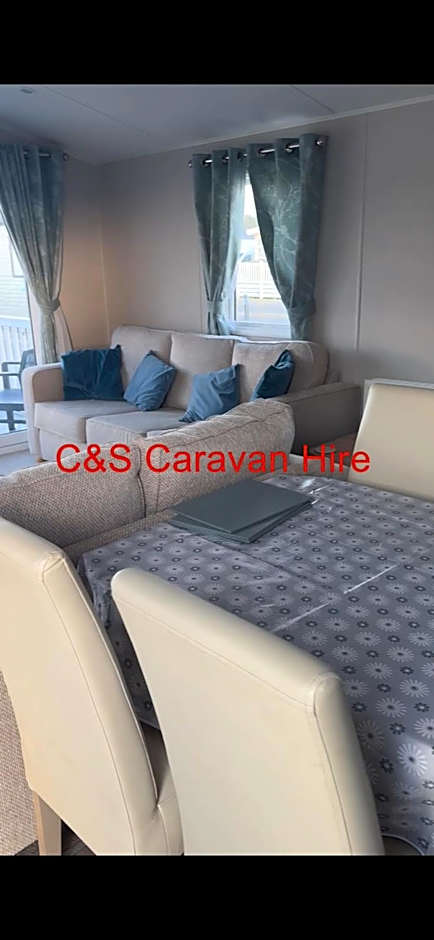 Cosy Caravan Lyons Robin Hood