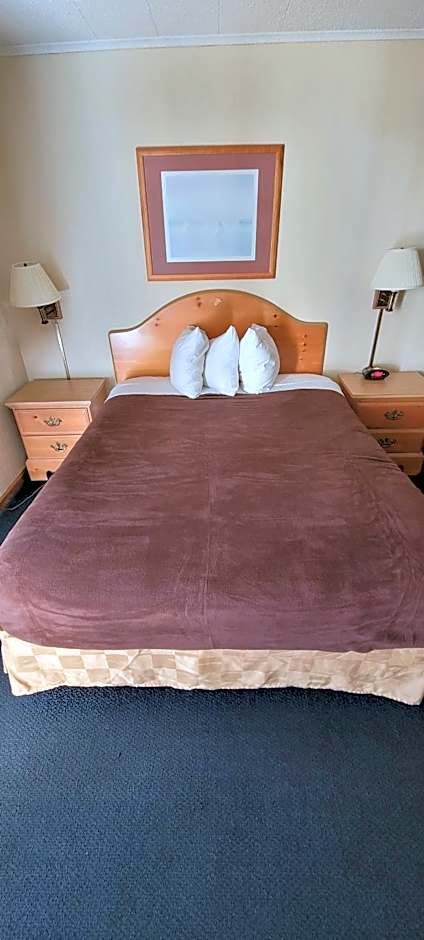 Thunderbird Inn Of Mackinaw City