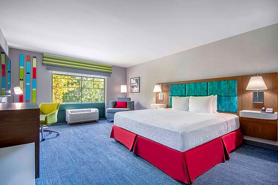 Hampton Inn By Hilton East Aurora