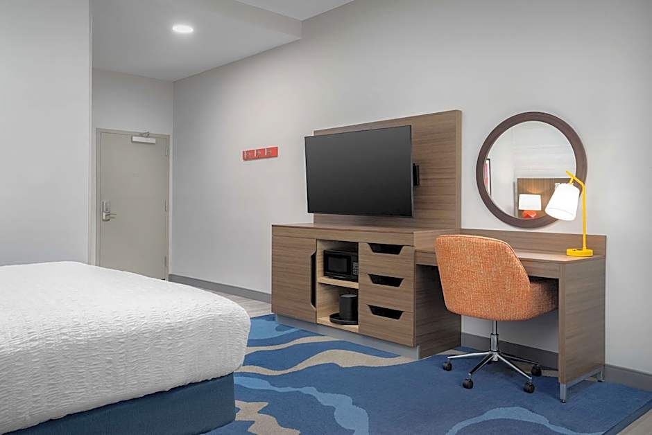 Hampton Inn & Suites Naples South