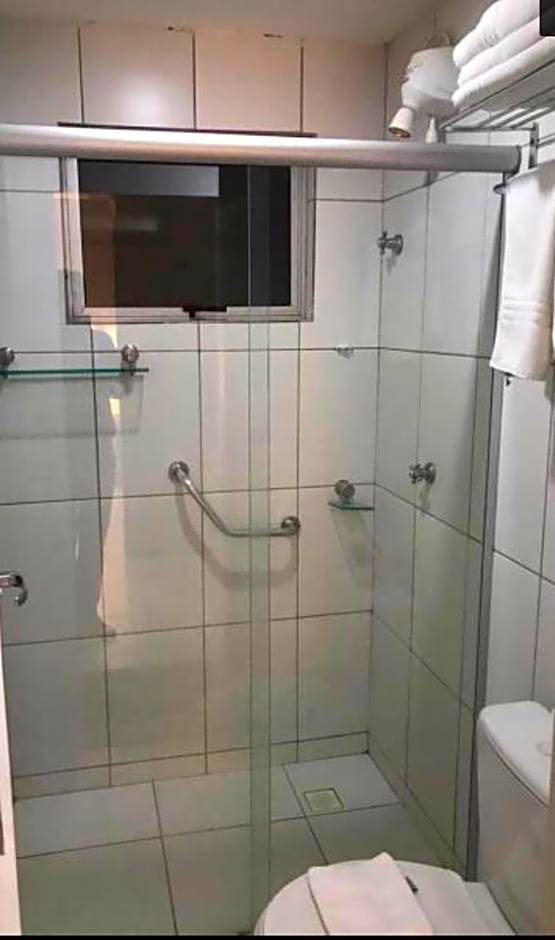 Lagoa Quente Flat Service -512B