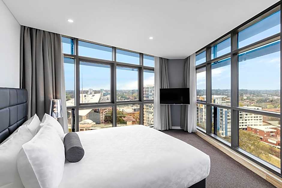 Meriton Suites Church Street, Parramatta
