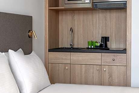 Superior Twin Room with Kitchenette and Balcony - Non-Smoking