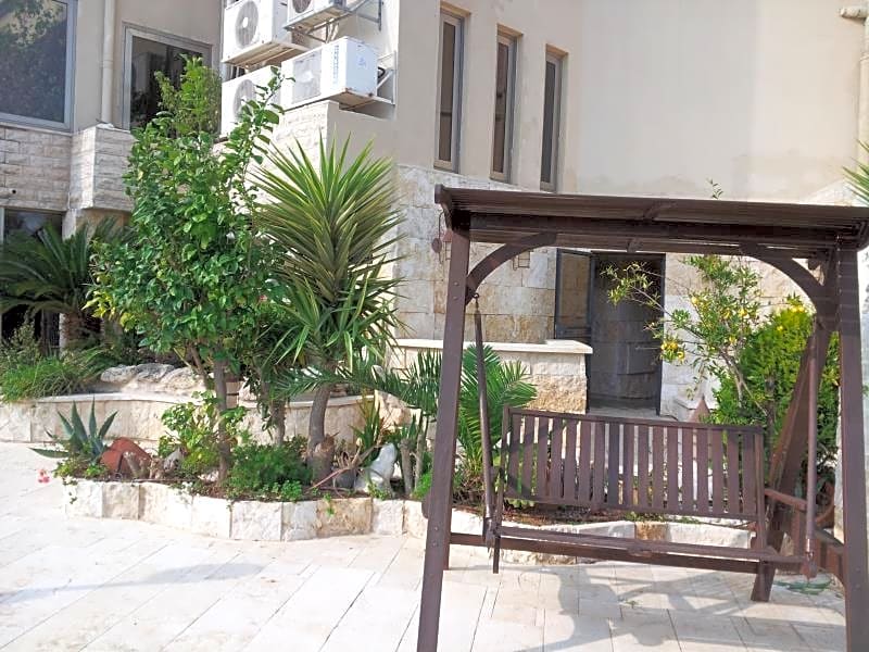 Marom Residence Romema