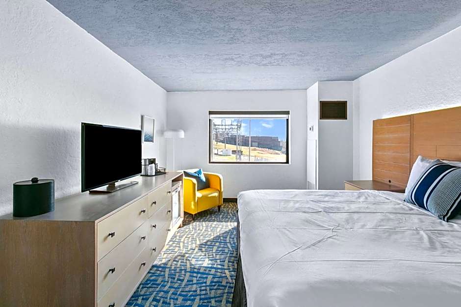 Mulberry, a Wyndham Hotel