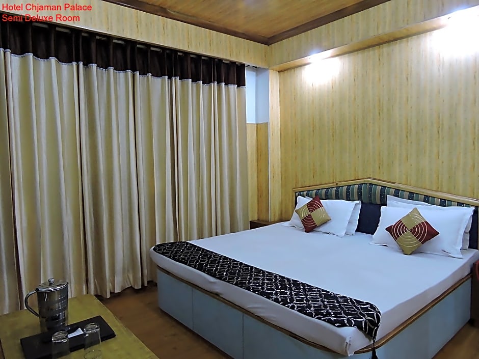 Hotel Chaman Palace