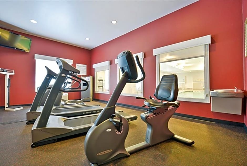 Holiday Inn Express & Suites Utica By IHG