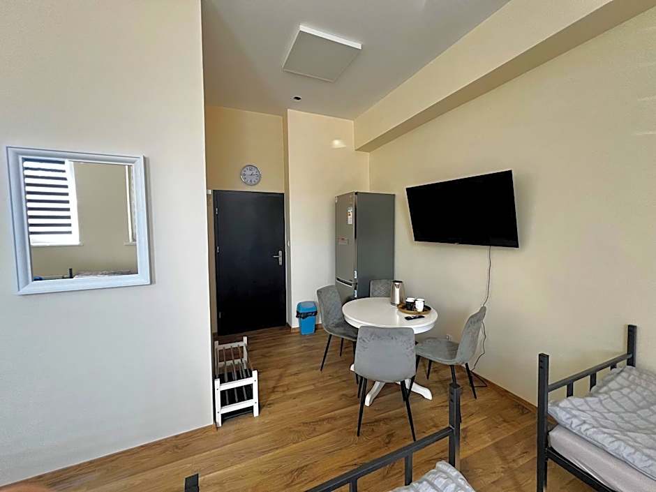 Hotel Towarowa 24