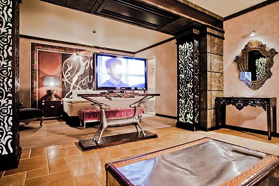 Royal Castle Design & SPA