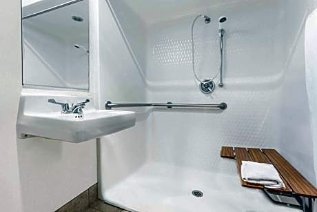 Double Room - Disability Access/Non-Smoking